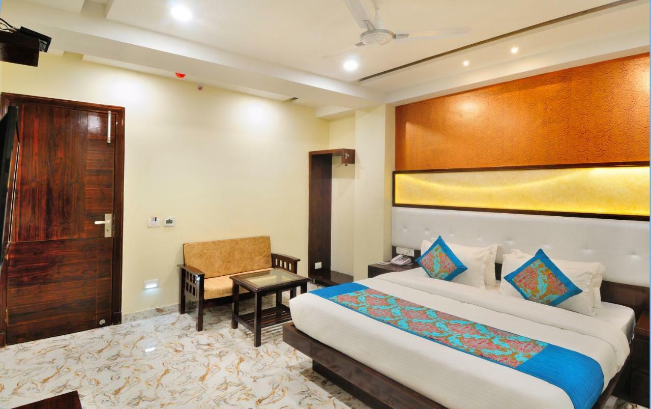 Hotel The Grand Uddhav Neu-Delhi Exterior foto