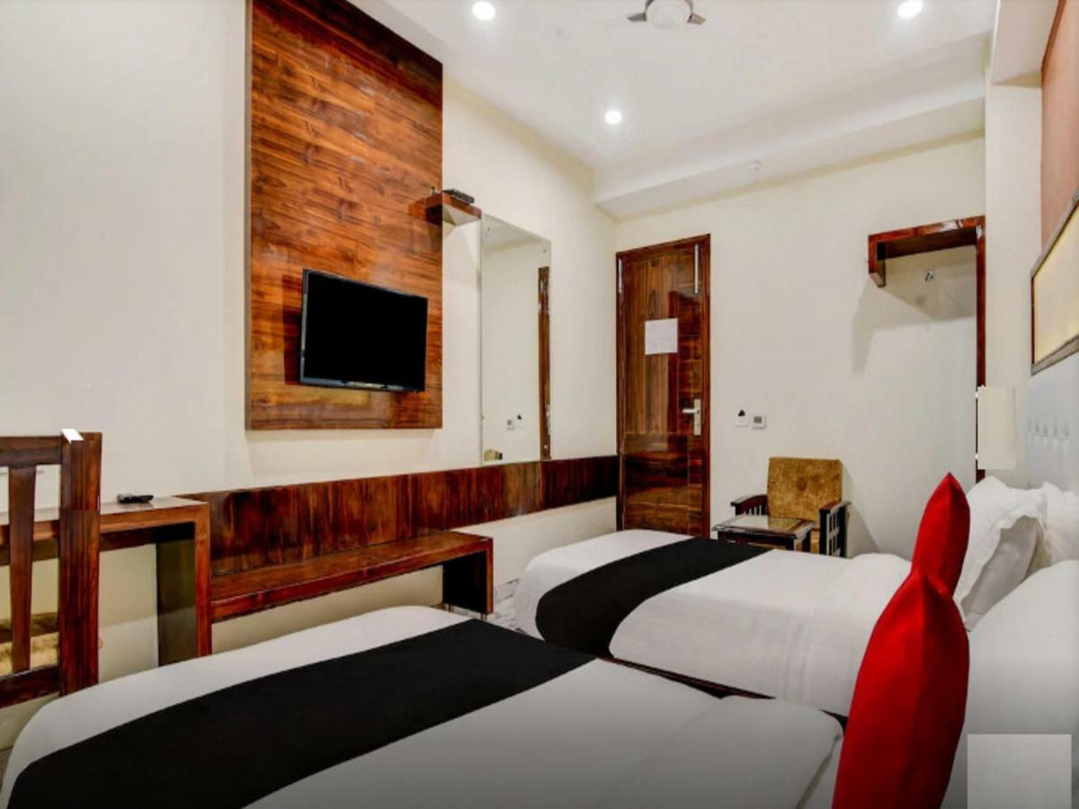 Hotel The Grand Uddhav Neu-Delhi Exterior foto