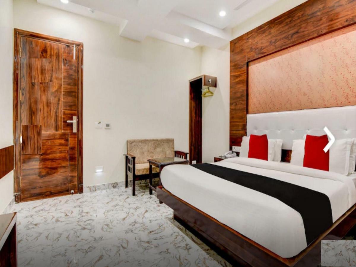 Hotel The Grand Uddhav Neu-Delhi Exterior foto