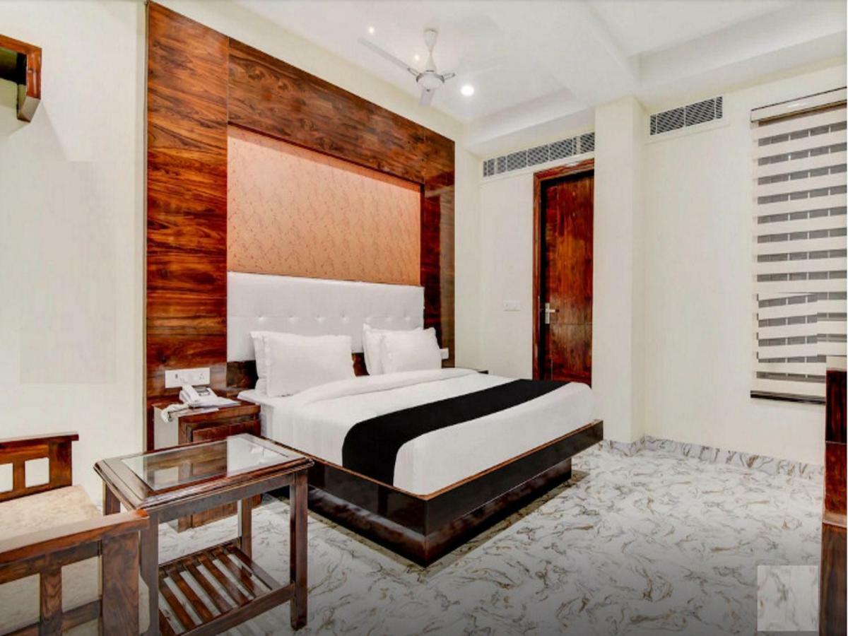 Hotel The Grand Uddhav Neu-Delhi Exterior foto