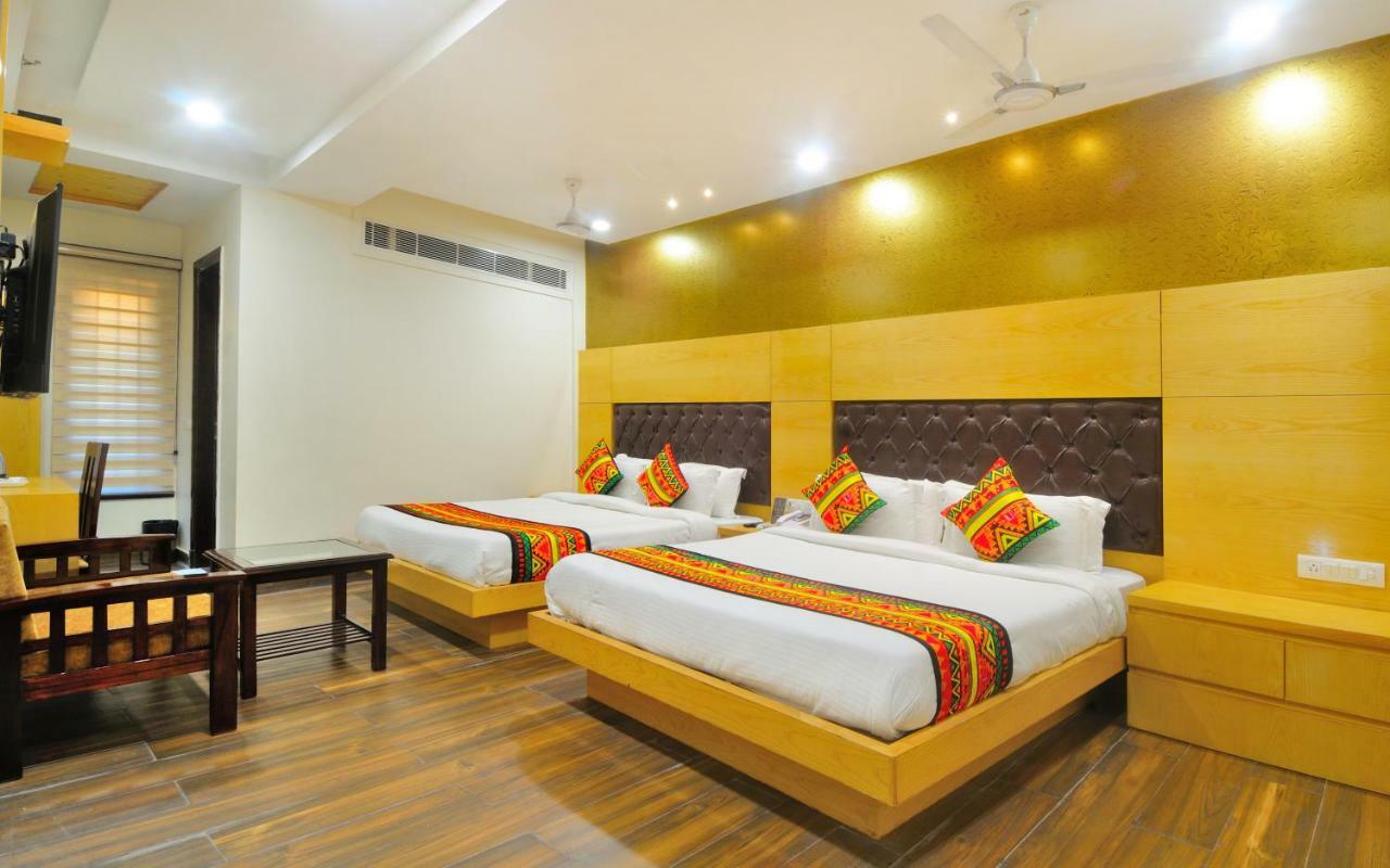 Hotel The Grand Uddhav Neu-Delhi Exterior foto