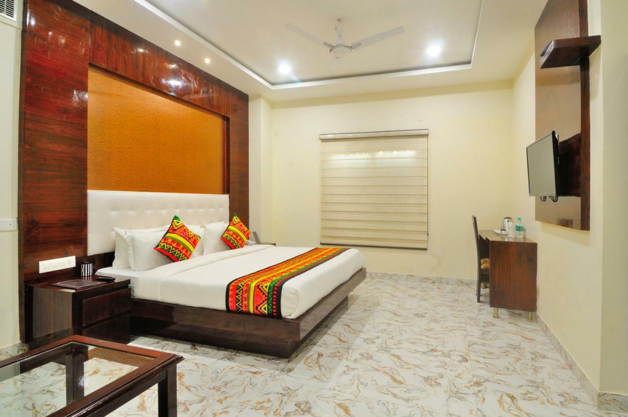 Hotel The Grand Uddhav Neu-Delhi Exterior foto