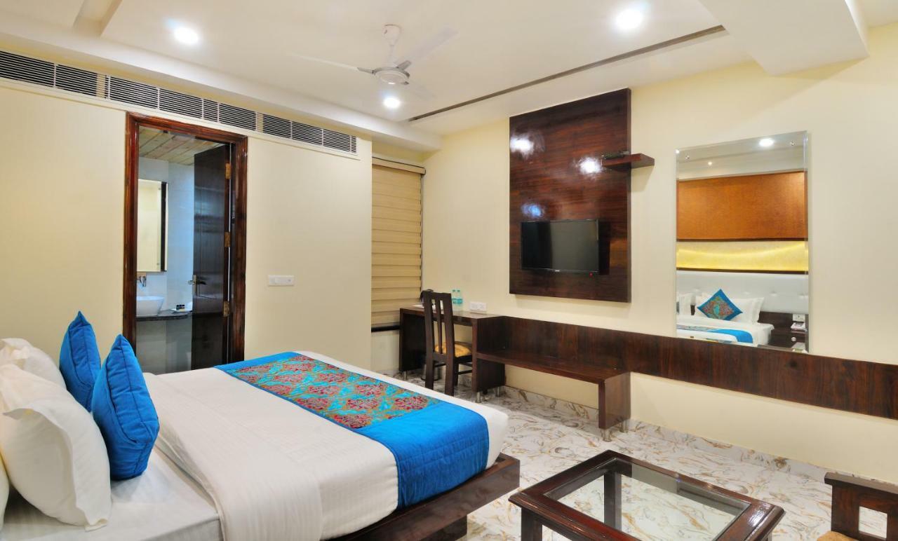 Hotel The Grand Uddhav Neu-Delhi Exterior foto