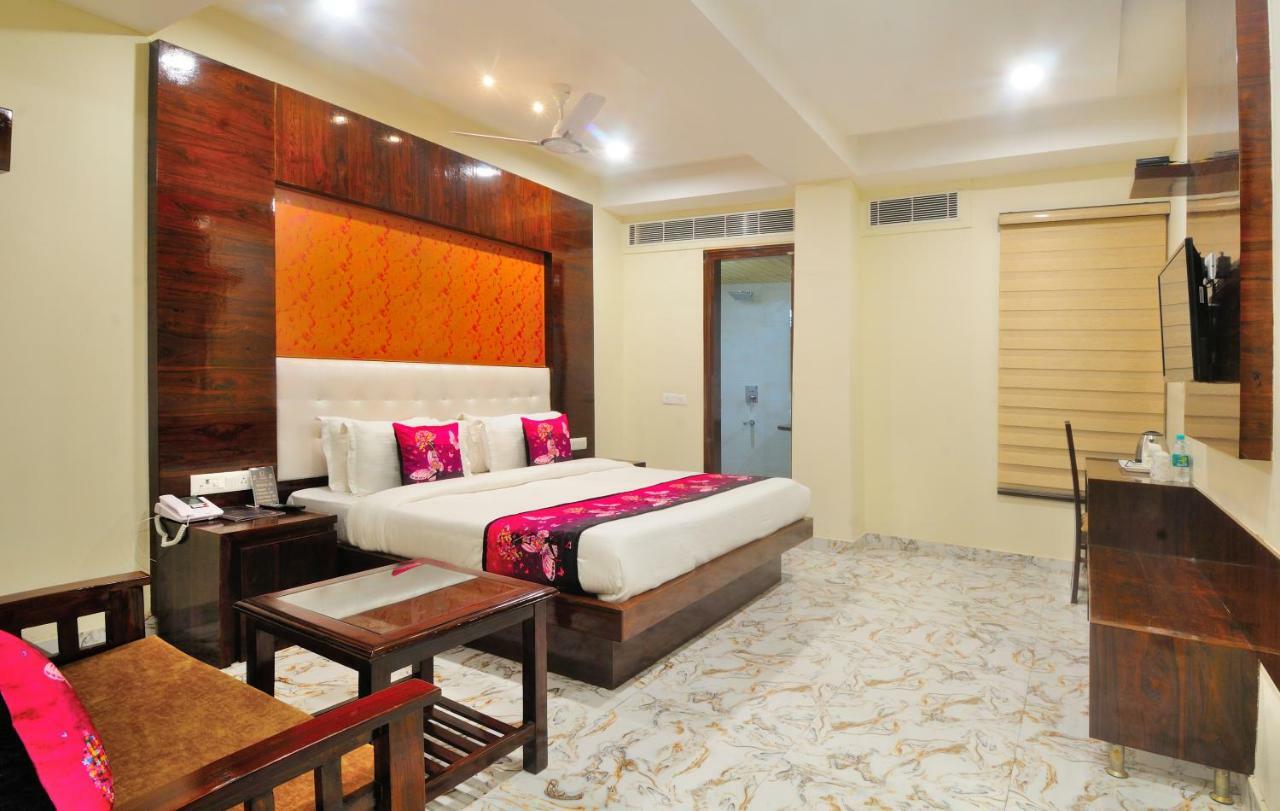 Hotel The Grand Uddhav Neu-Delhi Exterior foto