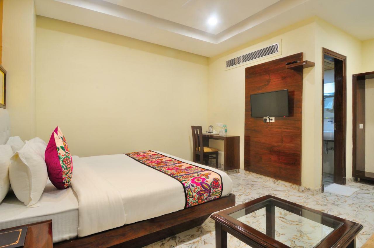 Hotel The Grand Uddhav Neu-Delhi Exterior foto